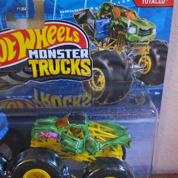 Hot Wheels Monster Trucks - Blue and Green Duo - Picture 2 of 6